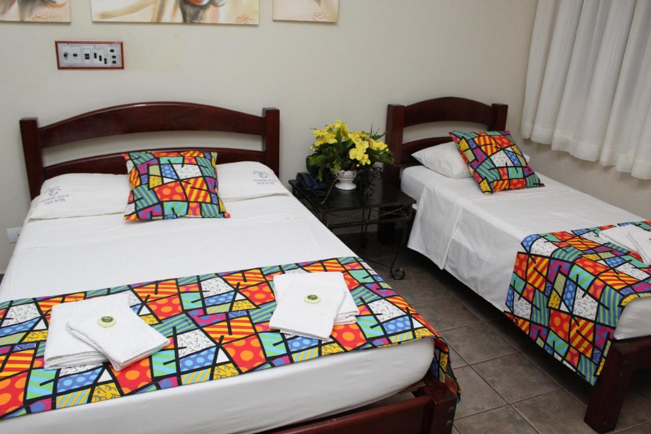 Grandes Lagos Park Hotel Jales Bagian luar foto