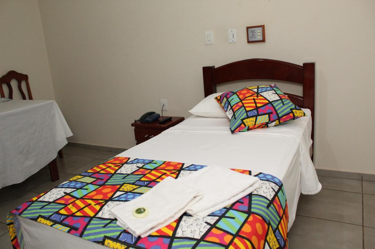 Grandes Lagos Park Hotel Jales Bagian luar foto