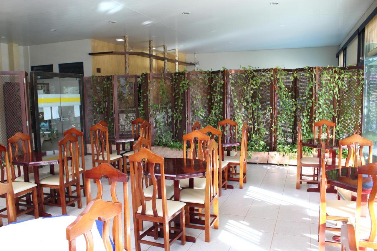 Grandes Lagos Park Hotel Jales Bagian luar foto