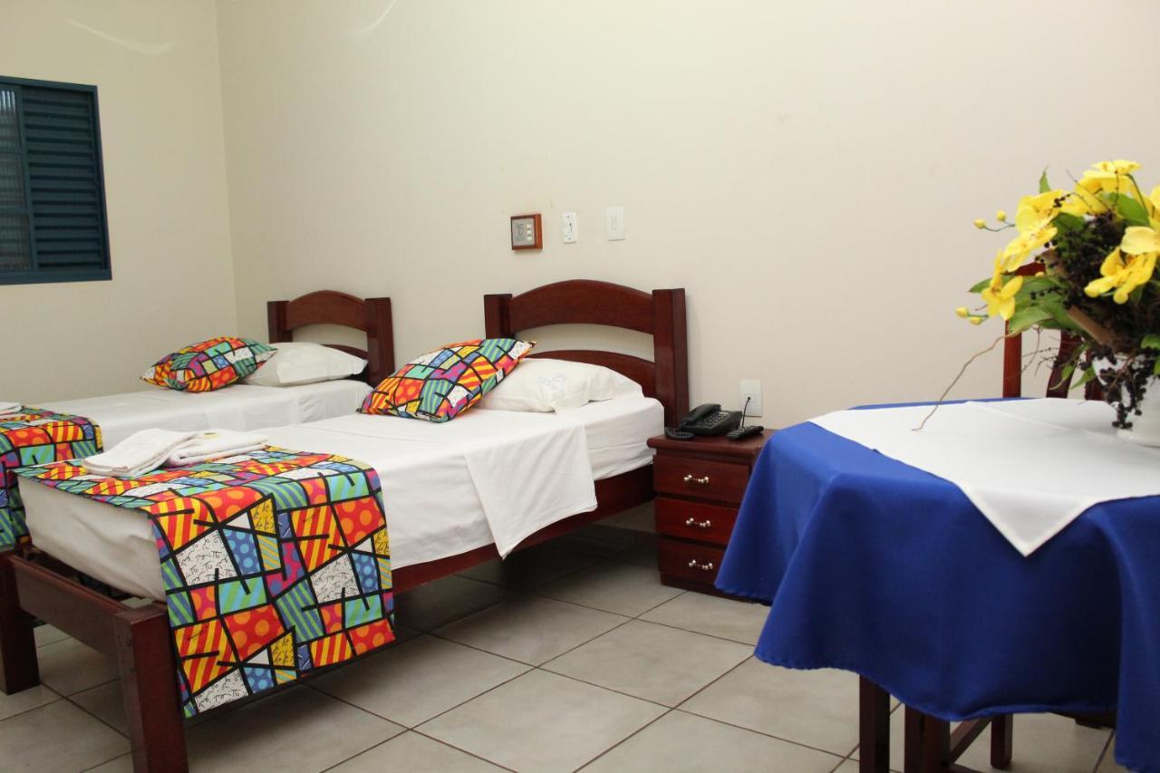 Grandes Lagos Park Hotel Jales Bagian luar foto